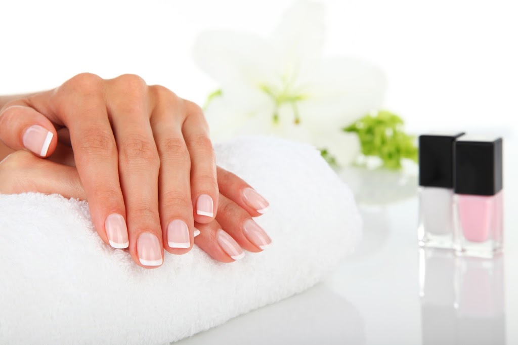 The Blue Door Spa | 10 Russell St E, Smiths Falls, ON K7A 1E8, Canada | Phone: (613) 283-4333