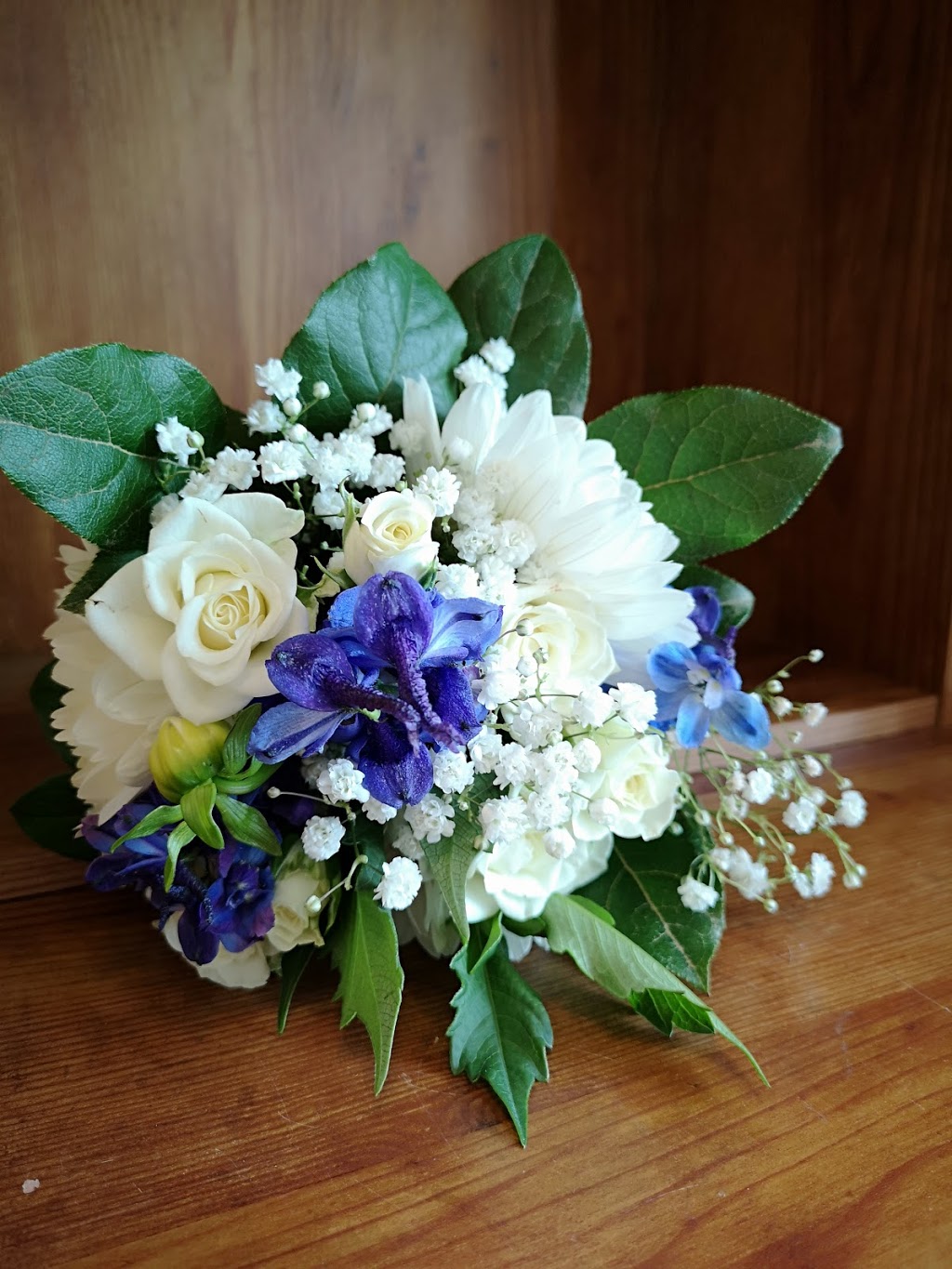 Cherry Grove Florist | 3840 56 St #101, Wetaskiwin, AB T9A 2B2, Canada | Phone: (780) 352-0052