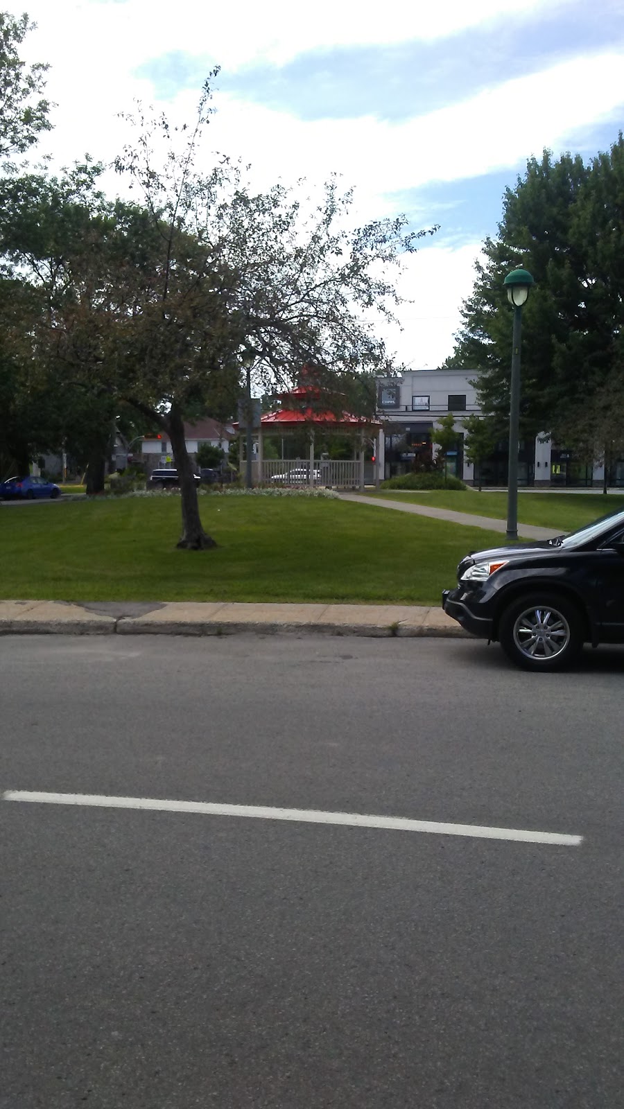 Parc Carré-Dorion | Autoroute du Souvenir, Vaudreuil-Dorion, QC J7V 0H4, Canada