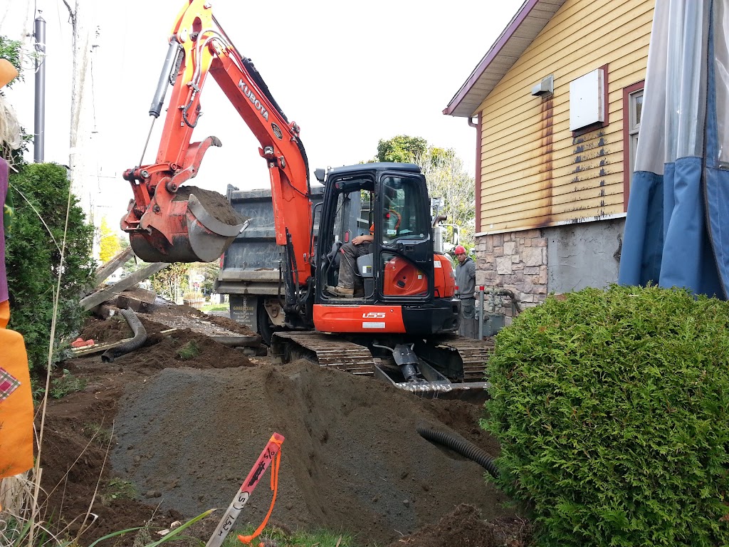 Groulx mini Excavation | 2060 Chem. du Lac Renaud, Sainte-Adèle, QC J8B 2T6, Canada | Phone: (450) 229-8088