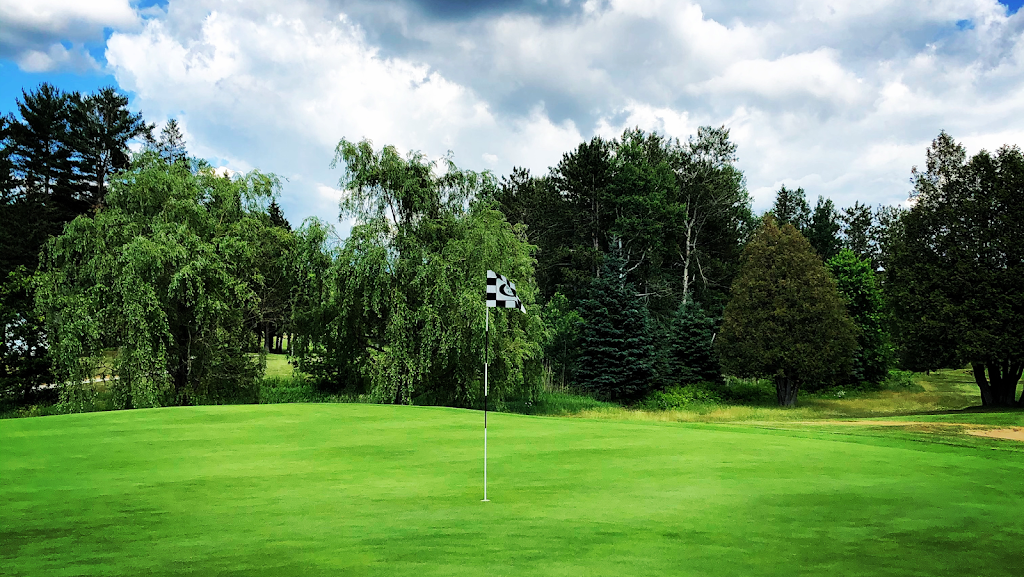 Club De Golf Royal Estrie | 375 Chem. du Golf, Val-des-Sources, QC J1T 3M7, Canada | Phone: (819) 879-5266