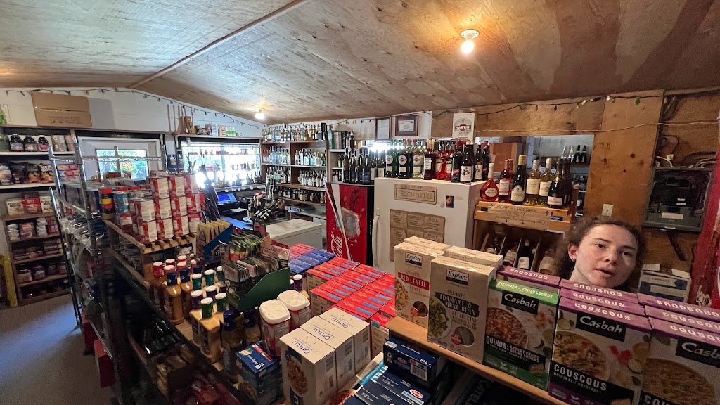 Savary Island General Store | 2801 Vancouver Blvd, Lund, BC V0N 2G0, Canada | Phone: (604) 414-7849