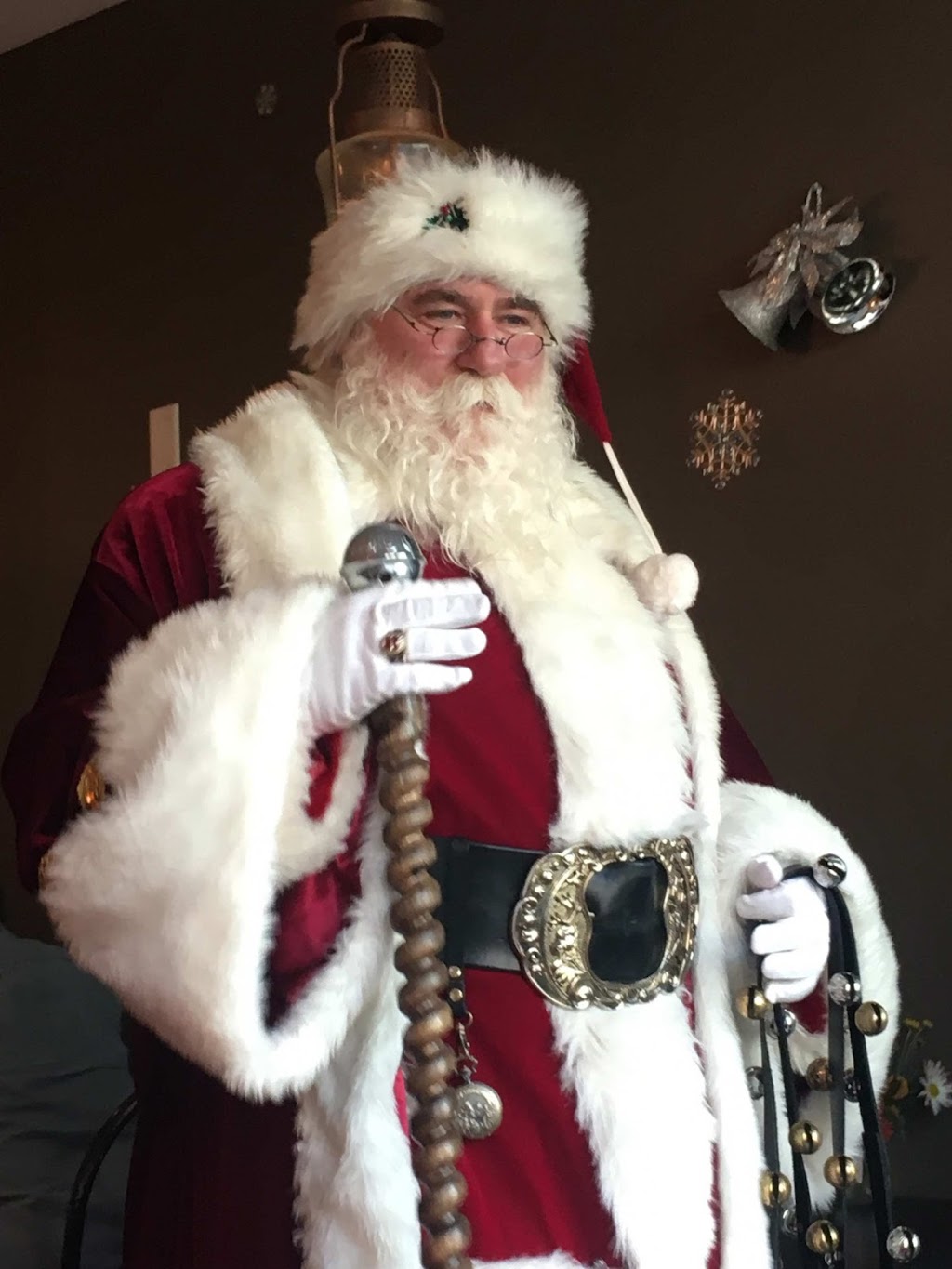 Santa Claus | 17 Catherine St, Cobourg, ON K9A 4T9, Canada | Phone: (905) 372-8012