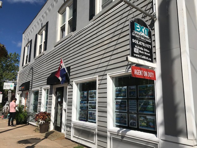 Andrea Jones REALTOR® - EXIT Realty Town & Country | 303 Main St #23, Wolfville, NS B4P 1C4, Canada | Phone: (902) 698-2645