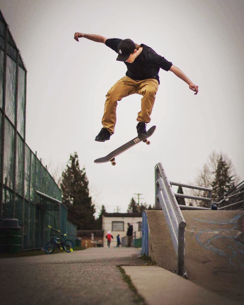 One Love Skateboard Shop | 4845 Imperial St, Burnaby, BC V5J 1C5, Canada | Phone: (778) 786-1140