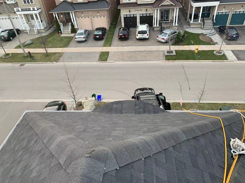 Outstanding roofing | 70 Milner Ave unit 6, Scarborough, ON M1S 3P8, Canada | Phone: (647) 200-0613