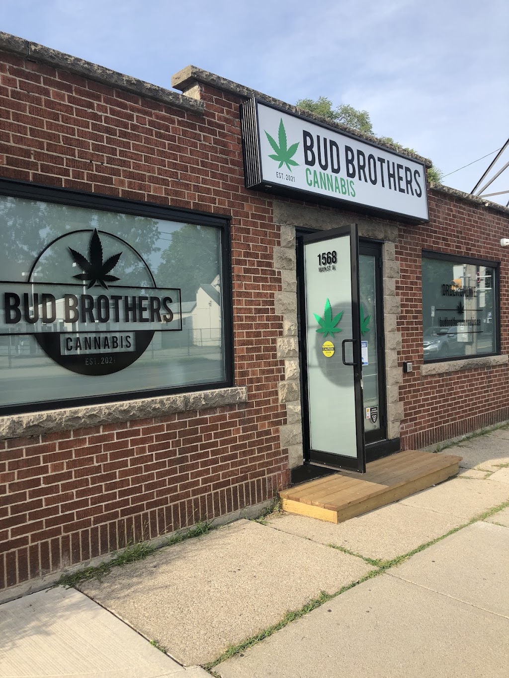 Bud Brothers Cannabis | 1568 Main St W, Hamilton, ON L8S 1E7, Canada | Phone: (289) 389-2088