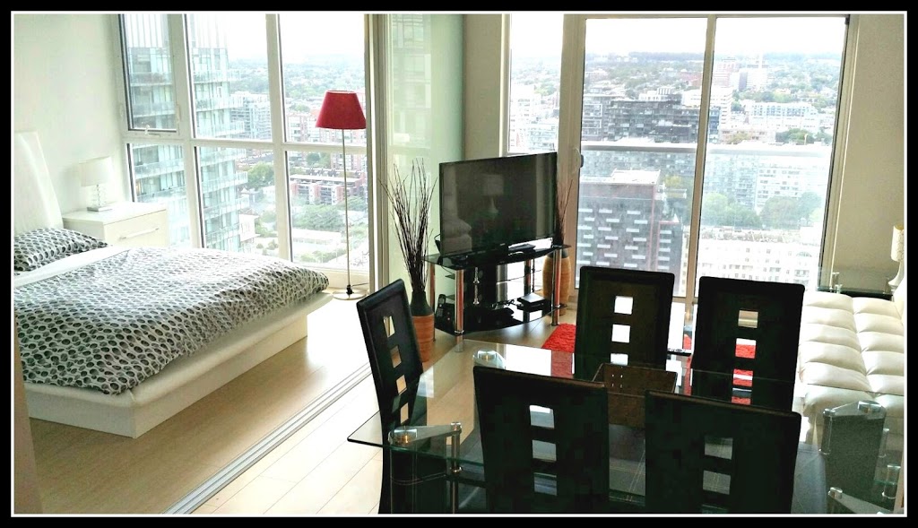 Pelicanstay in Toronto Entertainment District | 85 Queens Wharf Rd, Toronto, ON M5V 0J9, Canada | Phone: (647) 479-7060