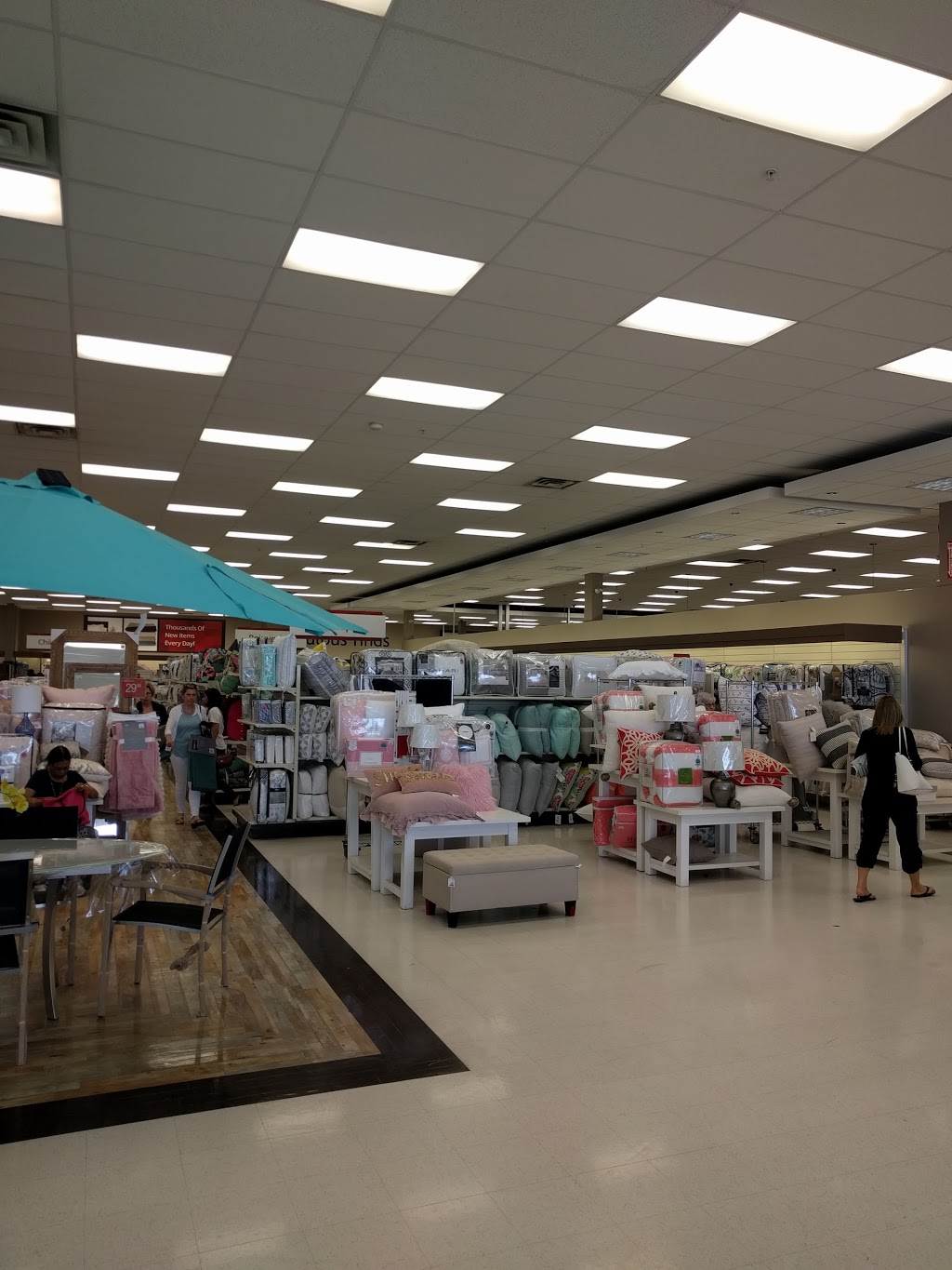 HomeSense | 2431 Trafalgar Rd, Oakville, ON L6H 6K7, Canada | Phone: (905) 257-2104