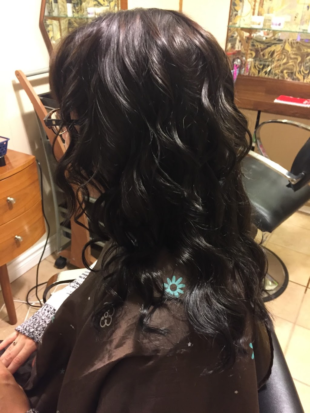 Ocean FlHair | 1411 Meadowbrook Rd, Gloucester, ON K1B 5K1, Canada | Phone: (613) 608-4383