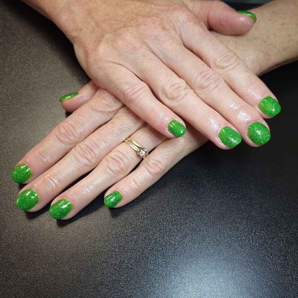 Three Trees Nail Salon | 242 2 St NE, Altona, MB R0G 0B0, Canada | Phone: (204) 304-1538