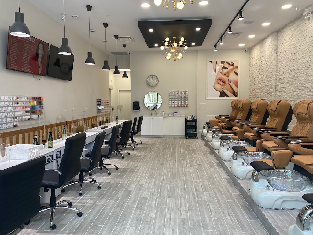 Pedi n Nails Dundas East | 664 Dundas St E, Toronto, ON M5A 2C1, Canada | Phone: (416) 203-8888