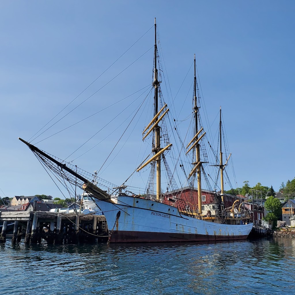 Heritage Fishing Tours | 2 Bluenose Dr, Lunenburg, NS B0J 2C0, Canada | Phone: (902) 634-3535