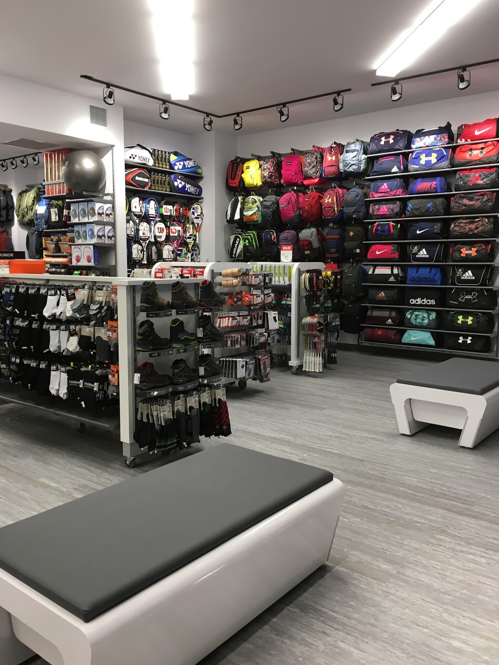 Sports Experts | 346 Rue Principale O, Magog, QC J1X 2A9, Canada | Phone: (819) 843-1331