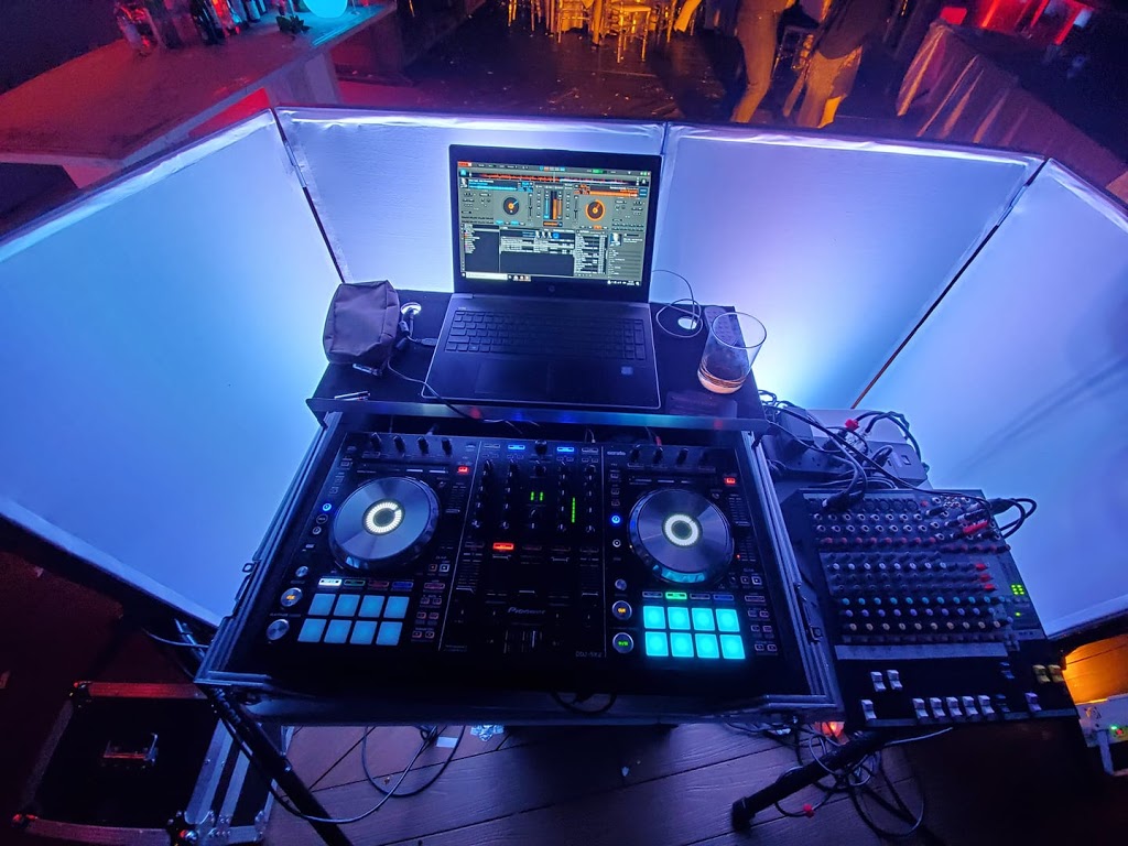 DJ Oleynik Entertainment (toronto dj mc) | 54 Sandwood Dr, Thornhill, ON L4J 8W9, Canada | Phone: (416) 558-9481