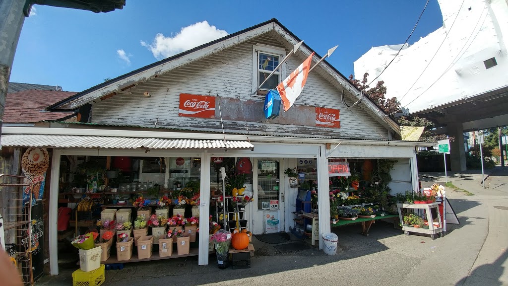 M & B Grocery | 6949 Royal Oak Ave, Burnaby, BC V5J 4J3, Canada | Phone: (604) 435-6397