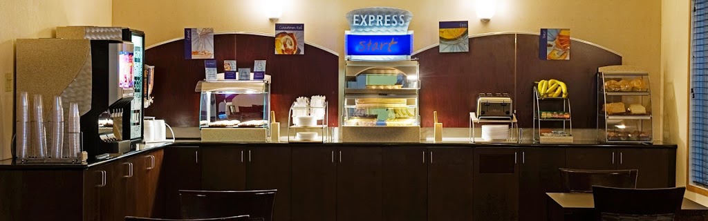 Holiday Inn Express & Suites Regina-South | 4255 Albert St, Regina, SK S4S 3R6, Canada | Phone: (306) 789-5888