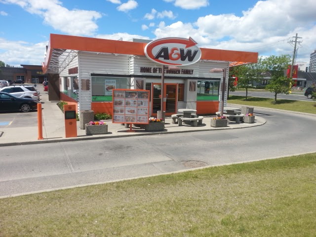 A&W Canada | 3663 12 Ave NE, Calgary, AB T2A 7T1, Canada | Phone: (403) 248-7640