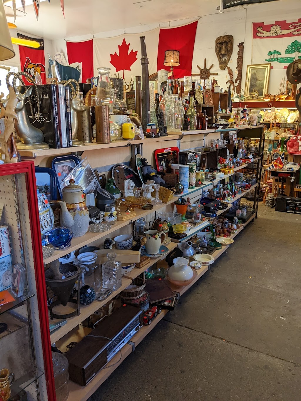 Van Isle Collectibles | 716e Island Hwy E, Parksville, BC V9P 1T6, Canada | Phone: (250) 619-1554