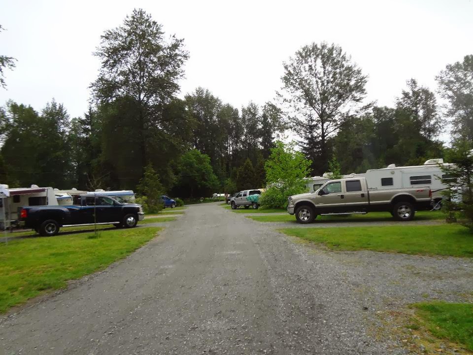 Fort Camping | 9451 Glover Rd, Langley City, BC V1M 2R9, Canada | Phone: (604) 888-3678