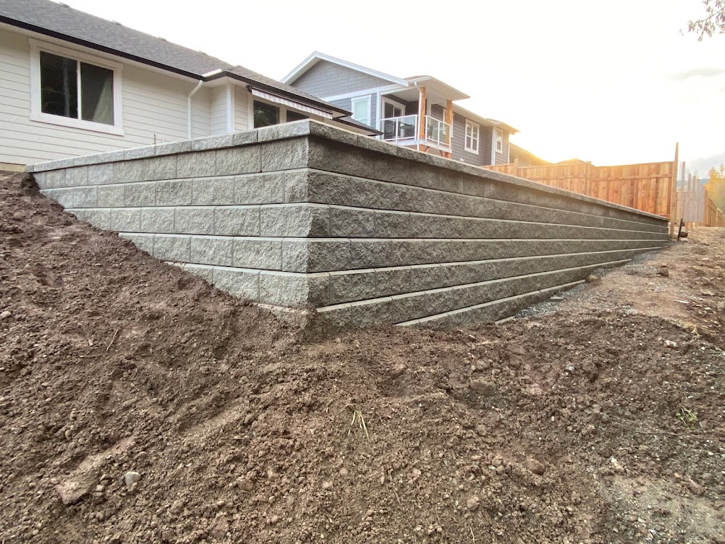 Samwells Landscaping & Stonework Ltd | Headquarters Rd, Courtenay, BC V9J 1M8, Canada | Phone: (604) 721-9694