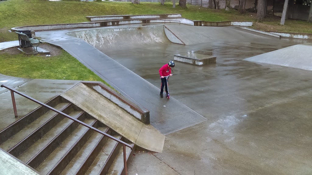 Ladysmith Skatepark | 810 6 Ave, Ladysmith, BC V9G 1N8, Canada