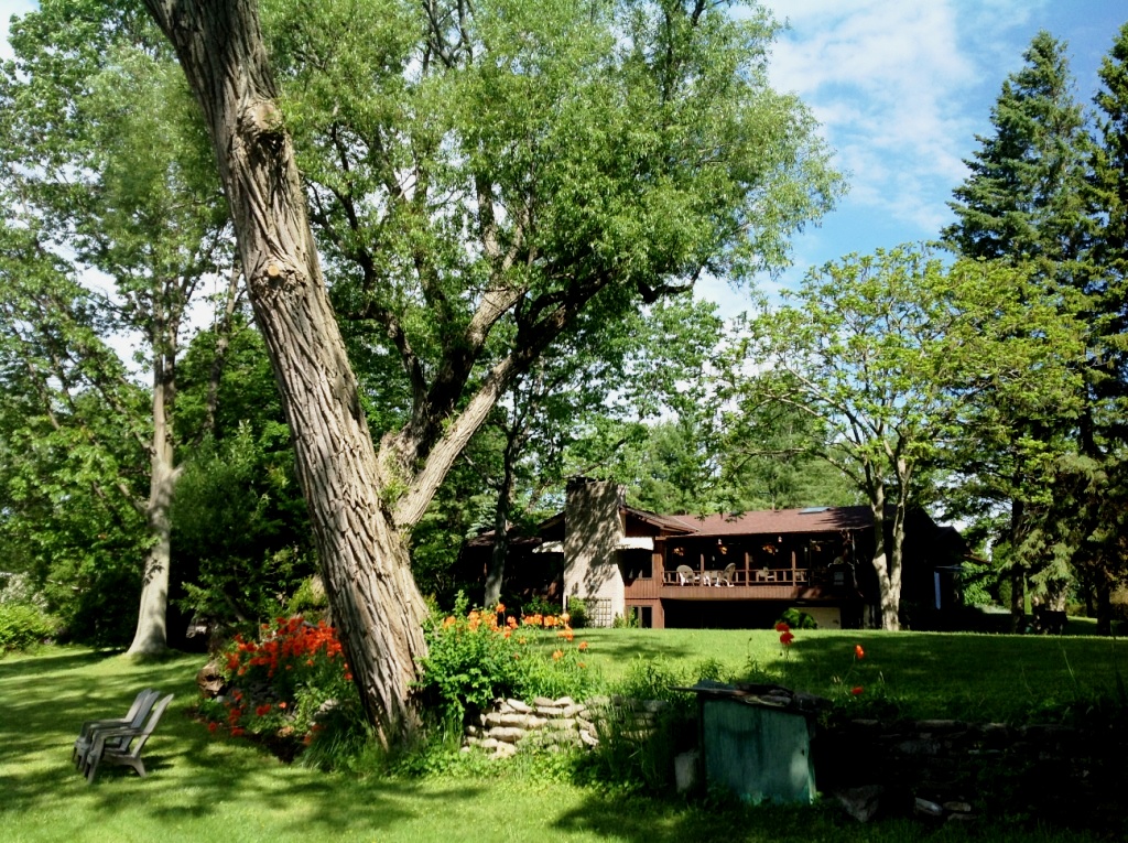 Black River Bed and Breakfast | 68 Morrison Point Rd, Milford, ON K0K 2P0, Canada | Phone: (613) 476-7346