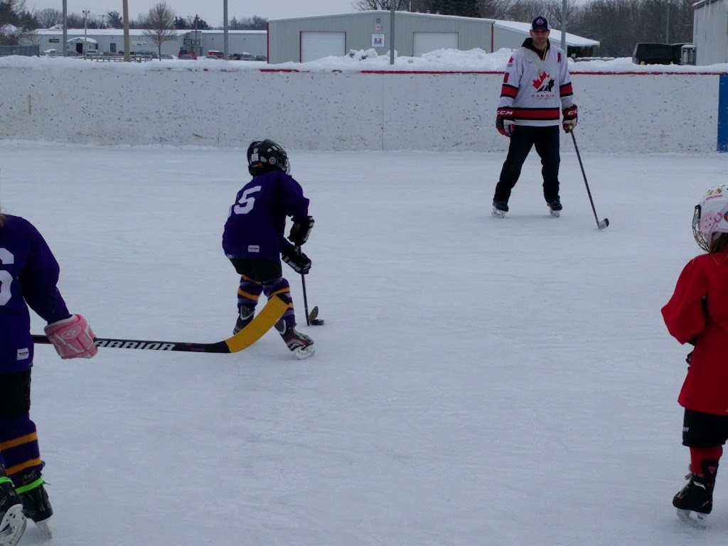 HCA Outdoor Rink | 108 Juanita Ave, Carp, ON K0A 1L0, Canada | Phone: (613) 839-2959