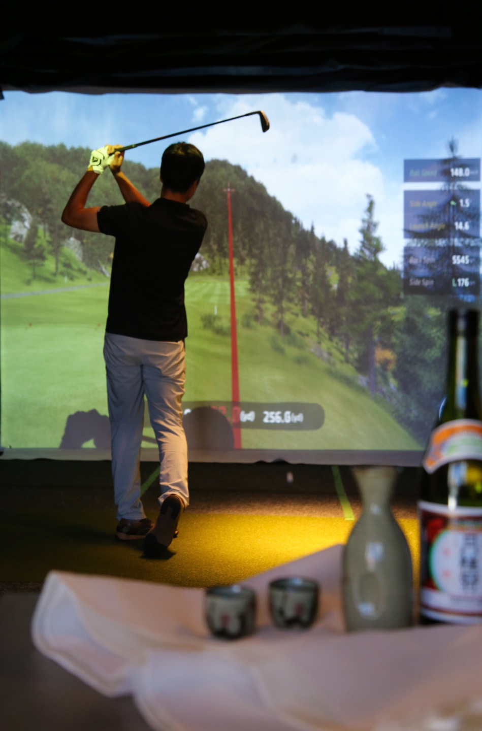 Swing In Golf Lounge | 1155 Shediac Rd #102, Moncton, NB E1A 5L1, Canada | Phone: (506) 204-4900