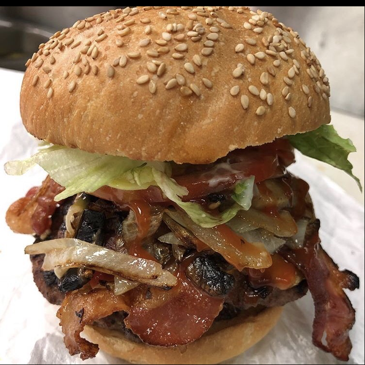 Big Bite Gourmet Burgers | 1822 Whites Road, Pickering, ON L1V 4M1, Canada | Phone: (905) 492-3410