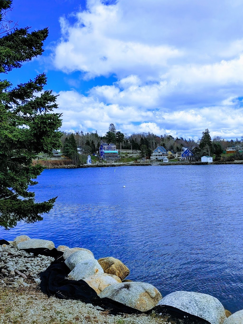 Hubbards Community Waterfront | 20 Yacht Club Rd, Hubbards, NS B0J 1T0, Canada | Phone: (902) 857-1062