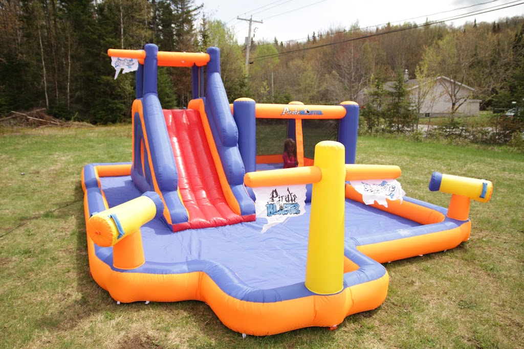 Jeux Gonflable - Amus-O-Max | 1359 Allée du Golf, Saint-Raymond, QC G3L 0E8, Canada | Phone: (418) 934-2468