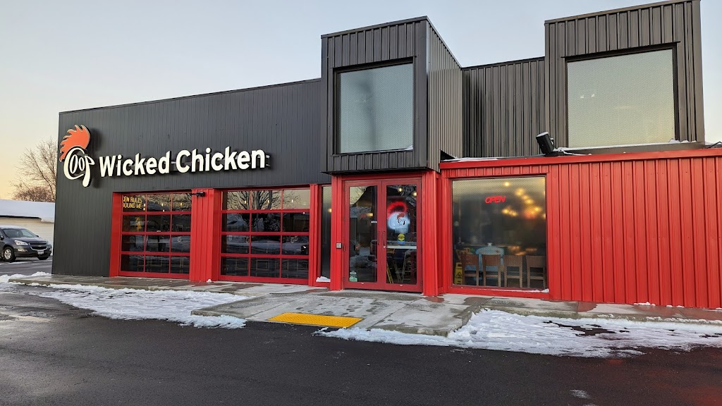 Coop Wicked Chicken Niagara | 7184 Drummond Rd, Niagara Falls, ON L2G 4P6, Canada | Phone: (365) 353-2667