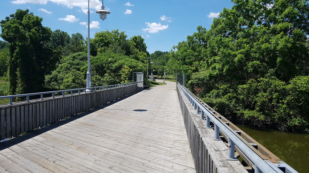 Hamilton Harbour Waterfront Trail | Waterfront Trail, Hamilton, ON L8L 1C8, Canada