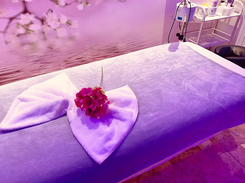 Rosewater Massage & Wellness Clinic | 433 Parsons Rd SW, Edmonton, AB T6X 0W6, Canada | Phone: (780) 885-0903