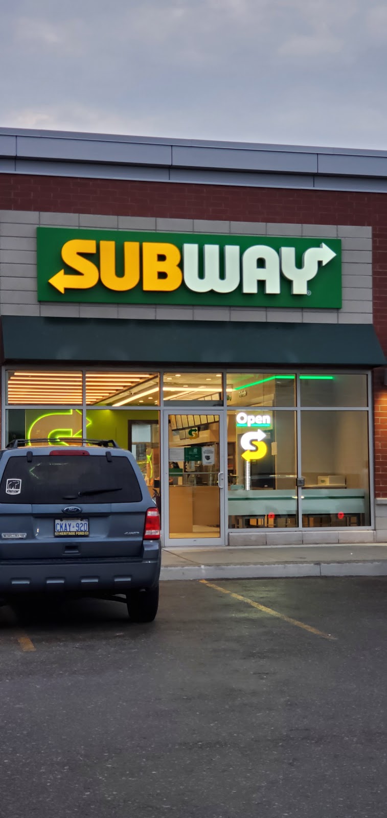 SUBWAY SANDWICHES | 2460 Brock Rd, Pickering, ON L1X 2R2, Canada | Phone: (905) 239-8800