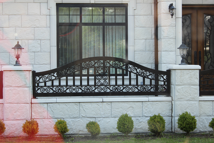 Crown Railing & Gates | 8116 130 St #7, Surrey, BC V3W 8J9, Canada | Phone: (778) 929-3707