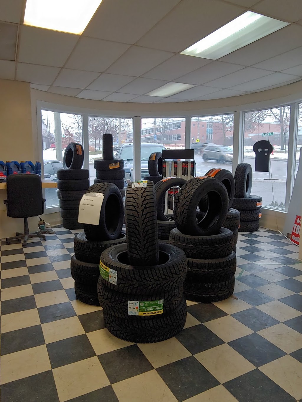 Maxx Tires & Lube | 61 Guelph St, Georgetown, ON L7G 3Z6, Canada | Phone: (905) 873-9255