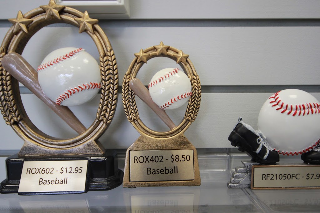 Mementos Signs Awards & Promotions | 1027 Carp Rd, Stittsville, ON K2S 1B9, Canada | Phone: (613) 836-6494