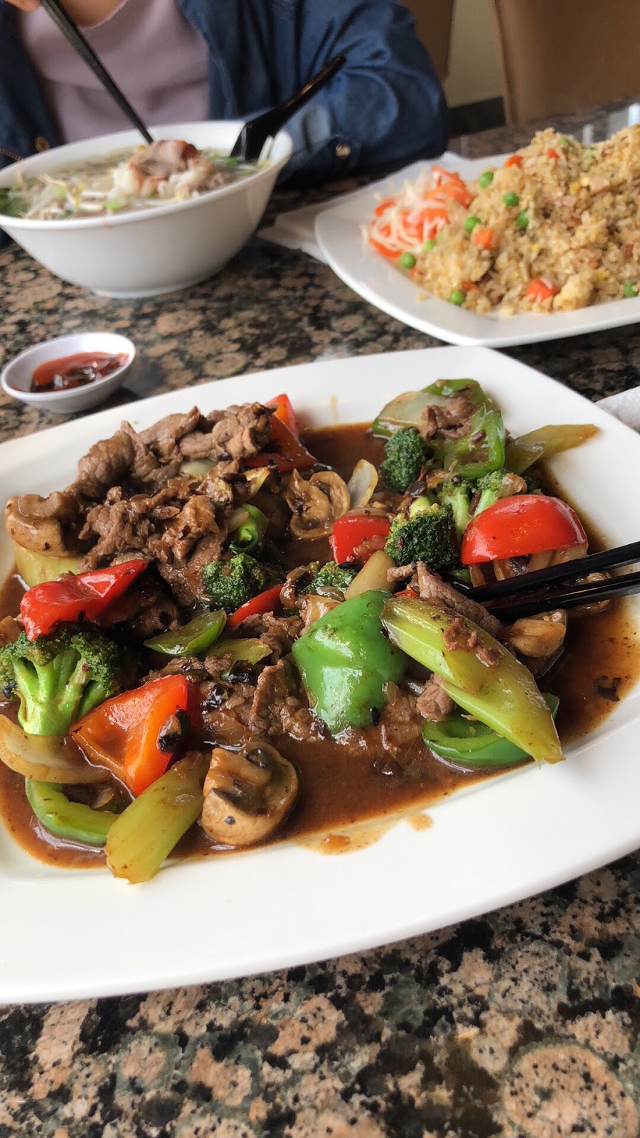 Pho Dacao | 3550 Rutherford Rd #88, Woodbridge, ON L4H 2J3, Canada | Phone: (905) 303-9909