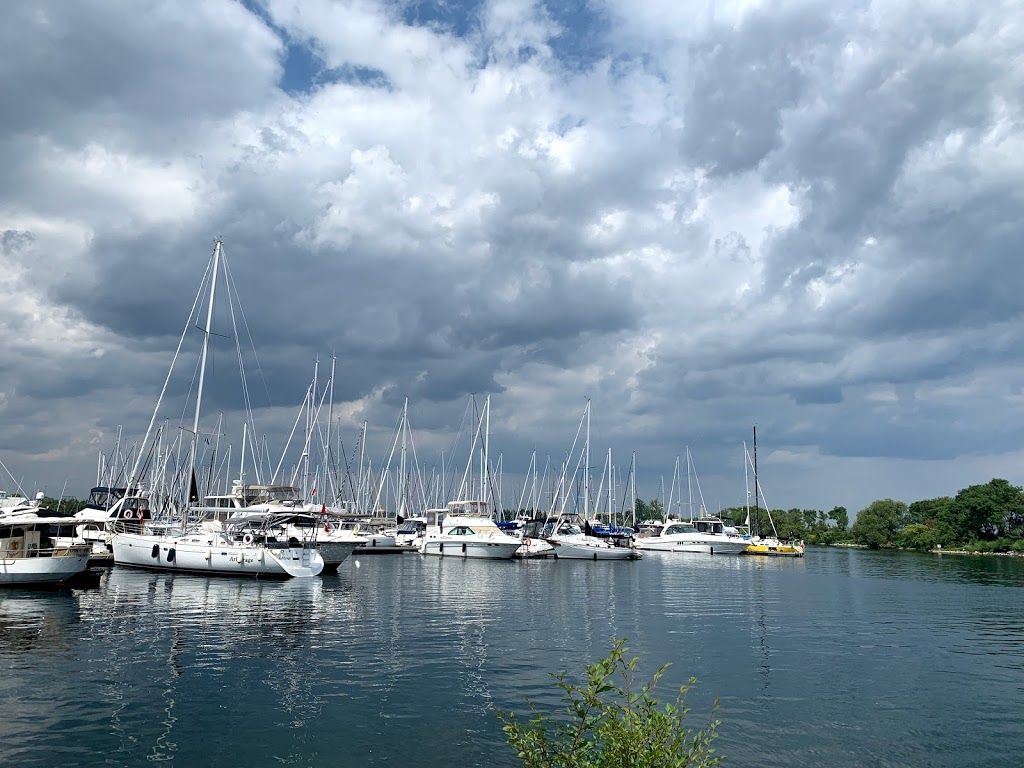 Port Credit Yacht Club | 115 Lakefront Promenade, Mississauga, ON L5E 3G6, Canada | Phone: (905) 278-7911