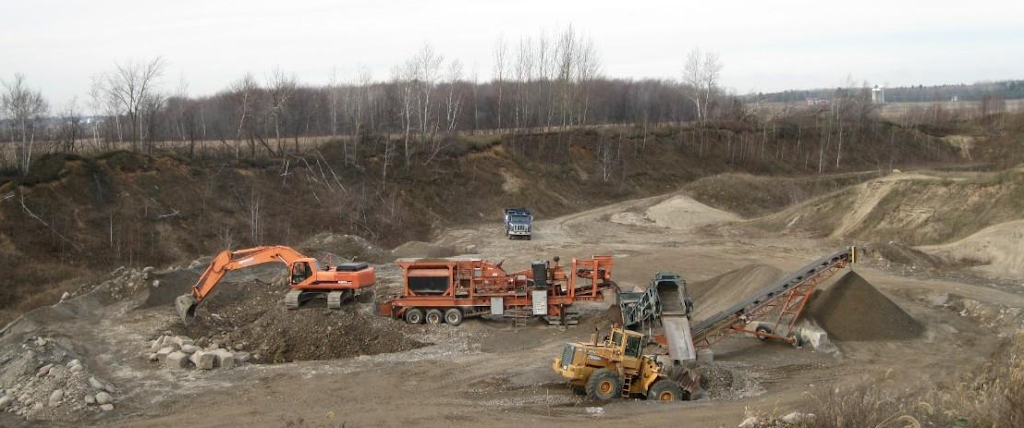 ENTREPRISES EXCAVATION & BETON CHARLY LTEE (les) | 2498 QC-138, Ormstown, QC J0S 1K0, Canada | Phone: (450) 264-2523