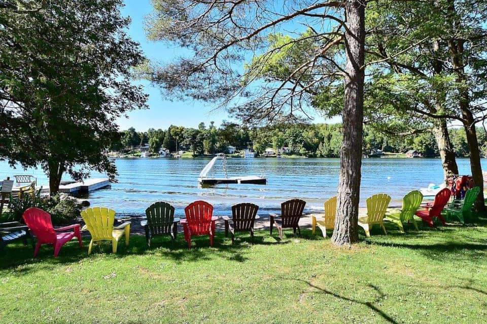 Paradise Escape Cottages & Marina | 206 Dunfords Ln, Havelock, ON K0L 1Z0, Canada | Phone: (437) 236-3430