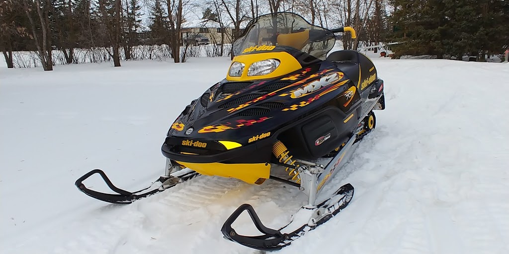 Gimli Snowmobile Centre Inc | 109097 Provincial Trunk Hwy 9, Gimli, MB R0C 1B0, Canada | Phone: (204) 642-7017