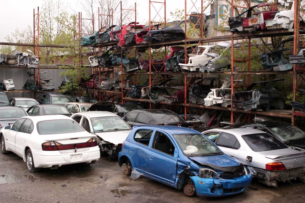 Scrap Car Removal Mississauga | 5150 Dixie Rd, Mississauga, ON L4W 1E1, Canada | Phone: (647) 794-4443