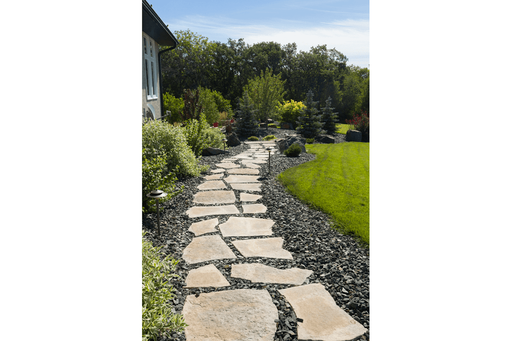 Silver Stone Landscaping | 4 Timberwood Pl, East Saint Paul, MB R2E 0M4, Canada | Phone: (204) 471-4706