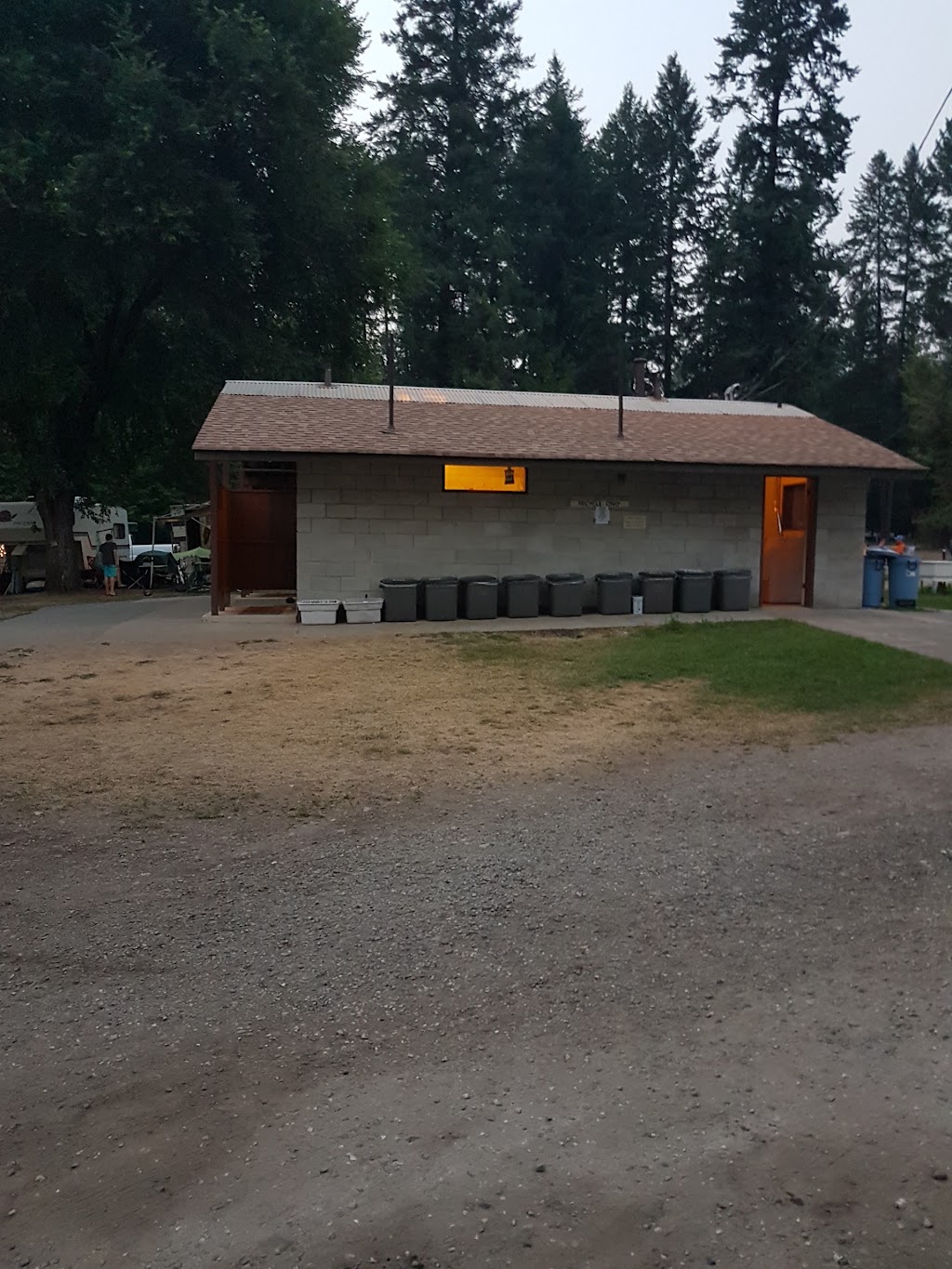 Skands Tent & Trailer Court | 64 Johnson Rd, Christina Lake, BC V0H 1E2, Canada | Phone: (250) 447-9295