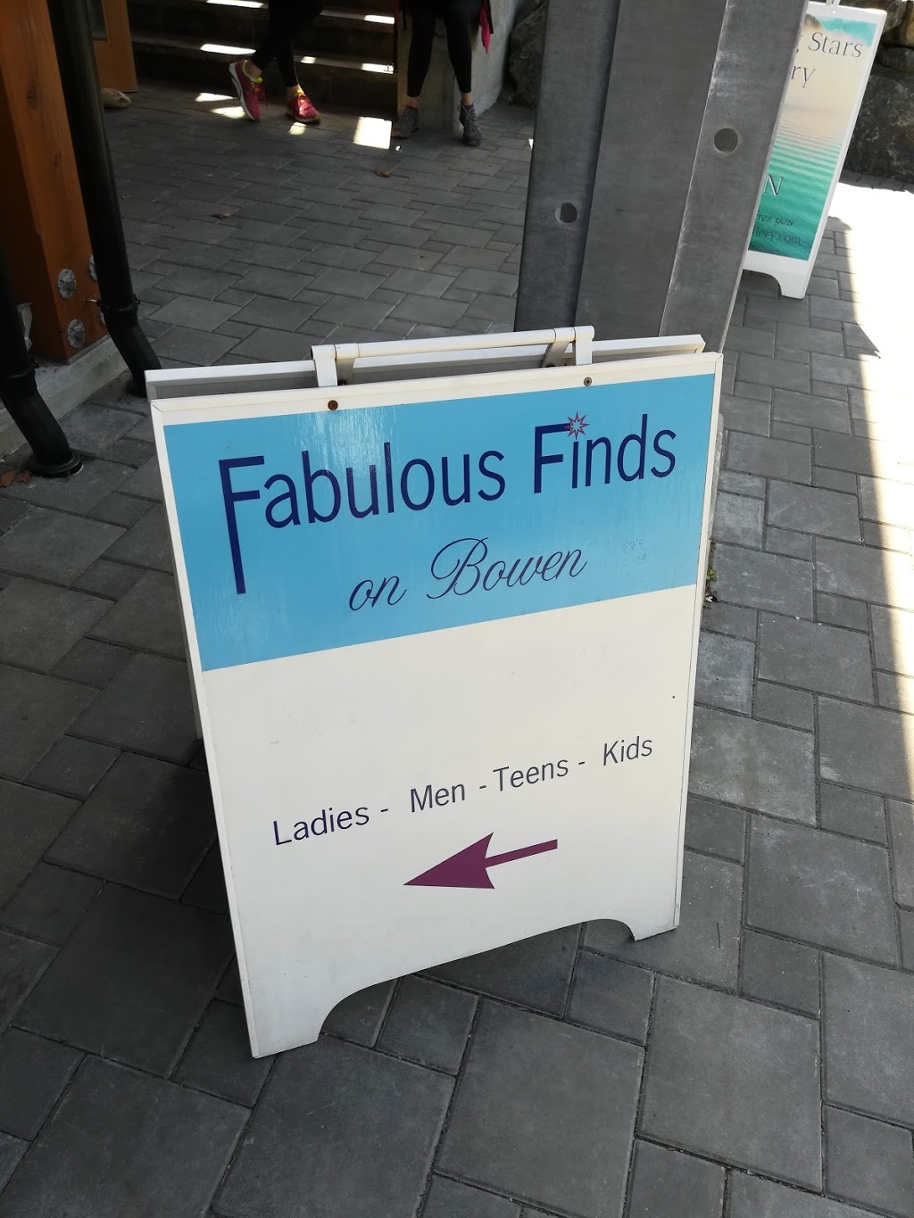 Fabulous Finds On Bowen | 203 Dorman Rd, Bowen Island, BC V0N 1G1, Canada | Phone: (604) 947-0881