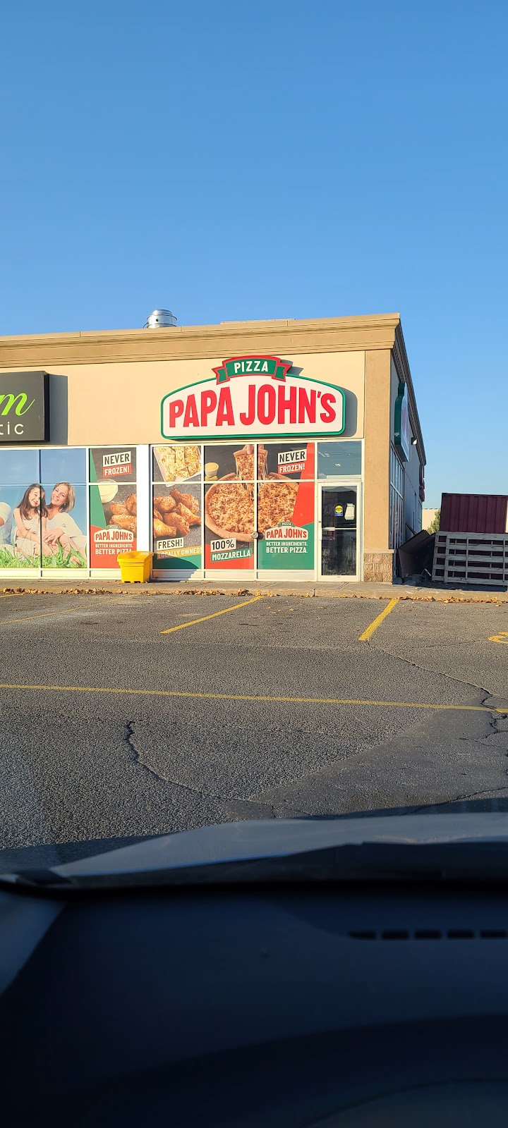 Papa Johns Pizza | 2016 Tenth Line Rd Unit C-8, Orléans, ON K4A 4X4, Canada | Phone: (613) 714-6737