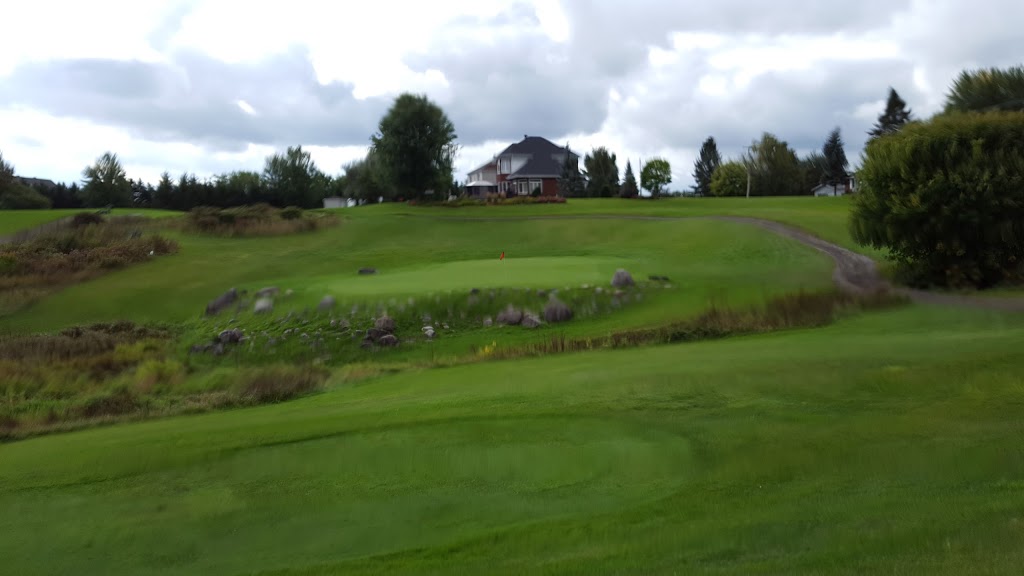 Club De Golf Louiseville | 580 Ch du Golf, Louiseville, QC J5V 2L4, Canada | Phone: (819) 228-3951